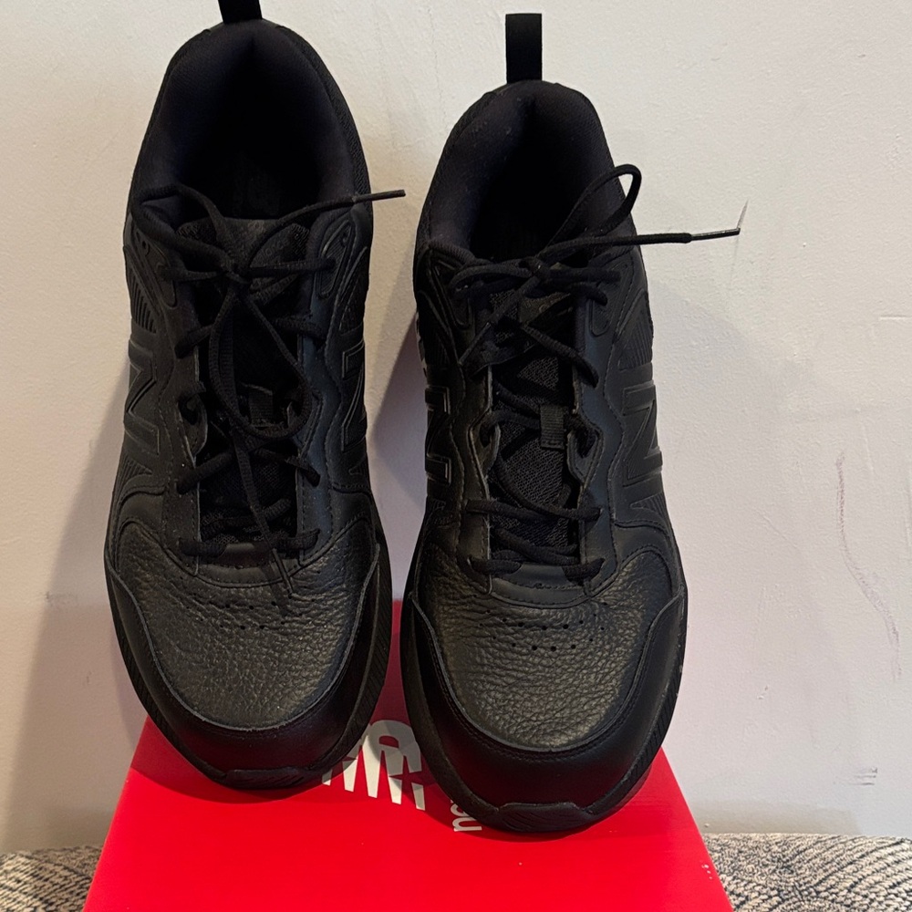 New Balance Brand New Black Athletic Men's Shoes 14 width 4E